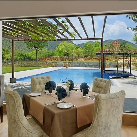 The Hunting Lodge Resort Udaipur - Villas & Pool Dabok Extérieur photo