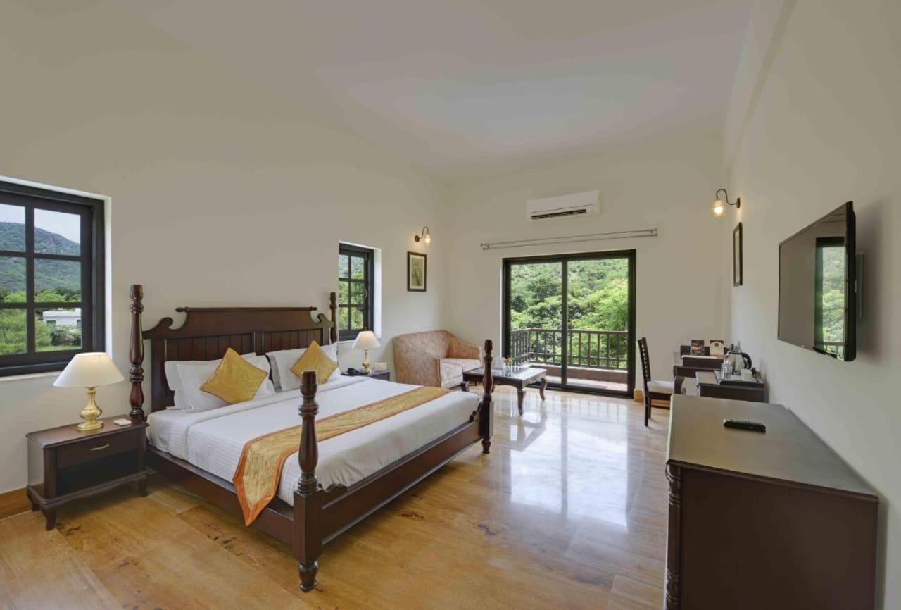 The Hunting Lodge Resort Udaipur - Villas & Pool Dabok Extérieur photo