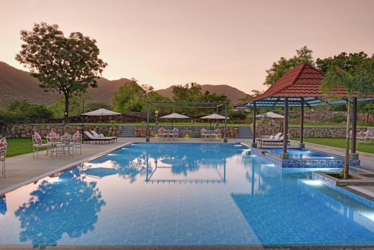 The Hunting Lodge Resort Udaipur - Villas & Pool Dabok Extérieur photo