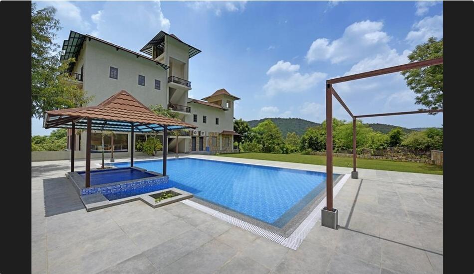 The Hunting Lodge Resort Udaipur - Villas & Pool Dabok Extérieur photo