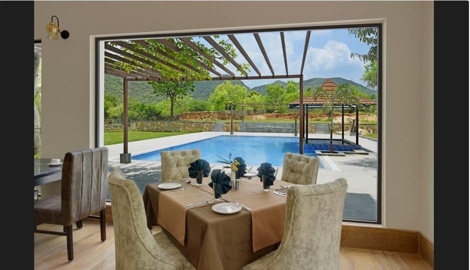The Hunting Lodge Resort Udaipur - Villas & Pool Dabok Extérieur photo